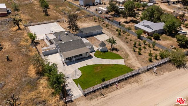 2232 W Avenue M4, Palmdale, CA 93551