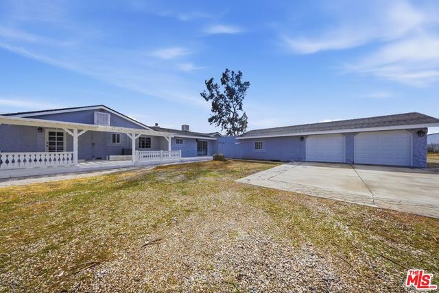 2232 W Avenue M4, Palmdale, CA 93551