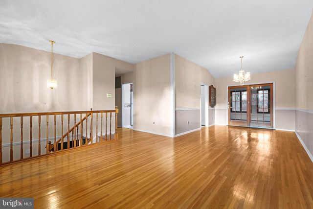 33 ESTATE RD, Lumberton, NJ 08048