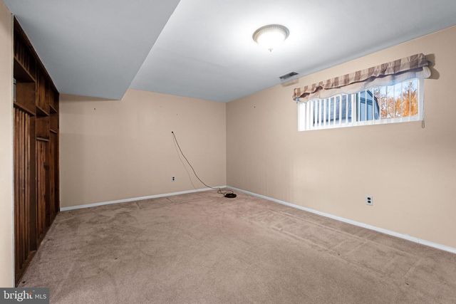 33 ESTATE RD, Lumberton, NJ 08048