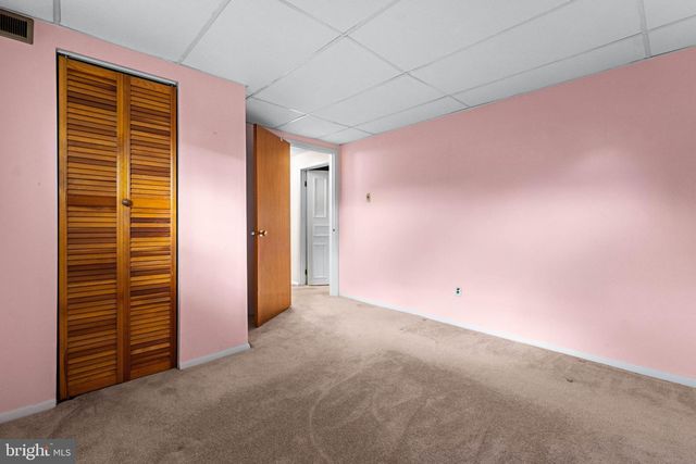 33 ESTATE RD, Lumberton, NJ 08048