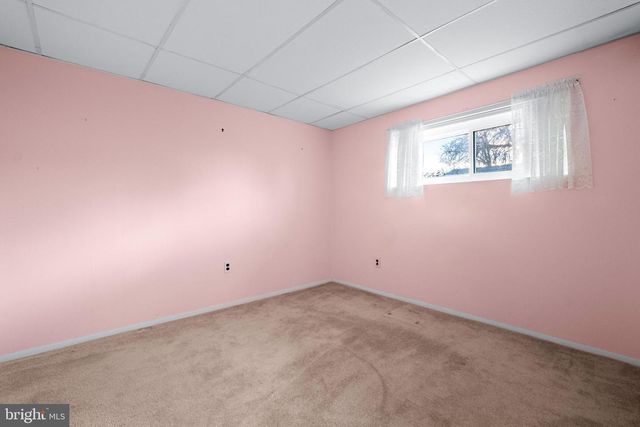 33 ESTATE RD, Lumberton, NJ 08048