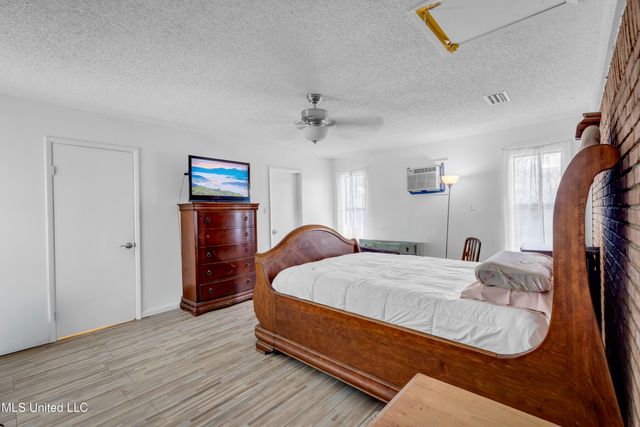 511 Sharp Boulevard, Gulfport, MS 39503