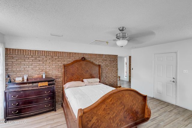 511 Sharp Boulevard, Gulfport, MS 39503