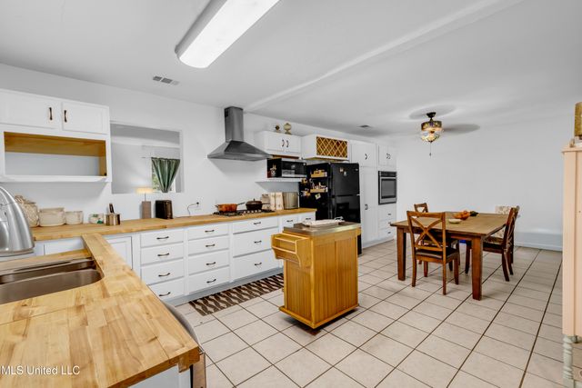 511 Sharp Boulevard, Gulfport, MS 39503