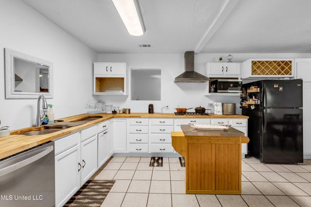 511 Sharp Boulevard, Gulfport, MS 39503