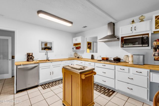 511 Sharp Boulevard, Gulfport, MS 39503