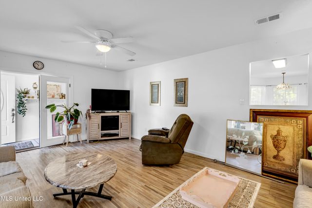 511 Sharp Boulevard, Gulfport, MS 39503