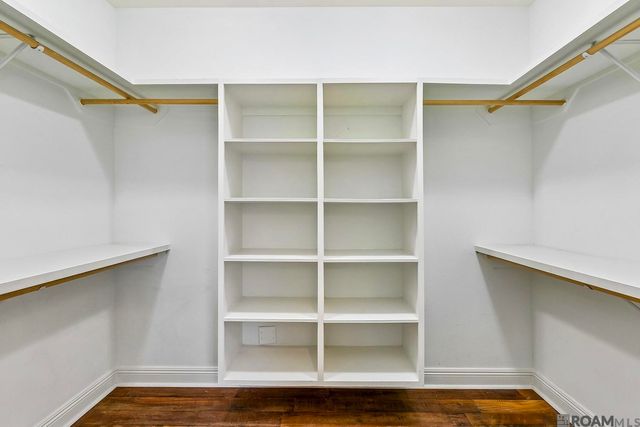 10020 Lake Martha Ct, Baton Rouge, LA 70809