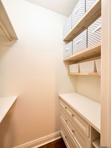 10020 Lake Martha Ct, Baton Rouge, LA 70809