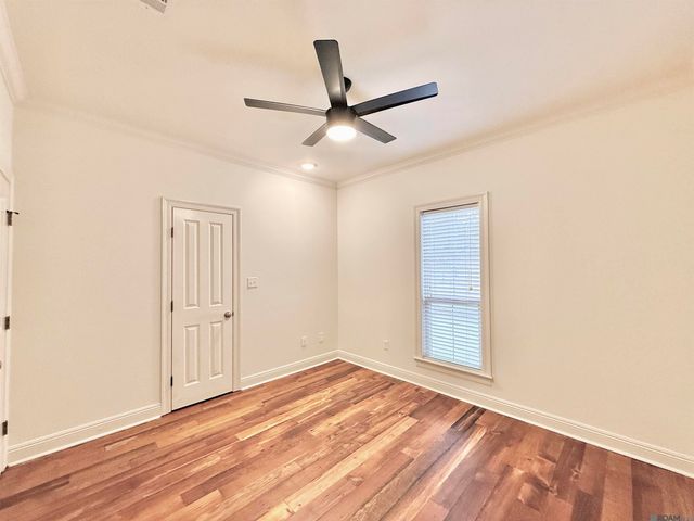 10020 Lake Martha Ct, Baton Rouge, LA 70809