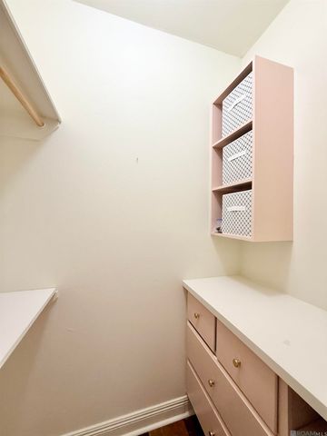 10020 Lake Martha Ct, Baton Rouge, LA 70809