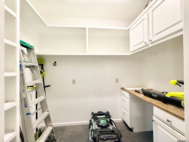 10020 Lake Martha Ct, Baton Rouge, LA 70809