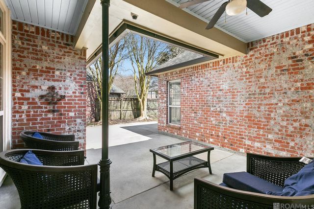 10020 Lake Martha Ct, Baton Rouge, LA 70809