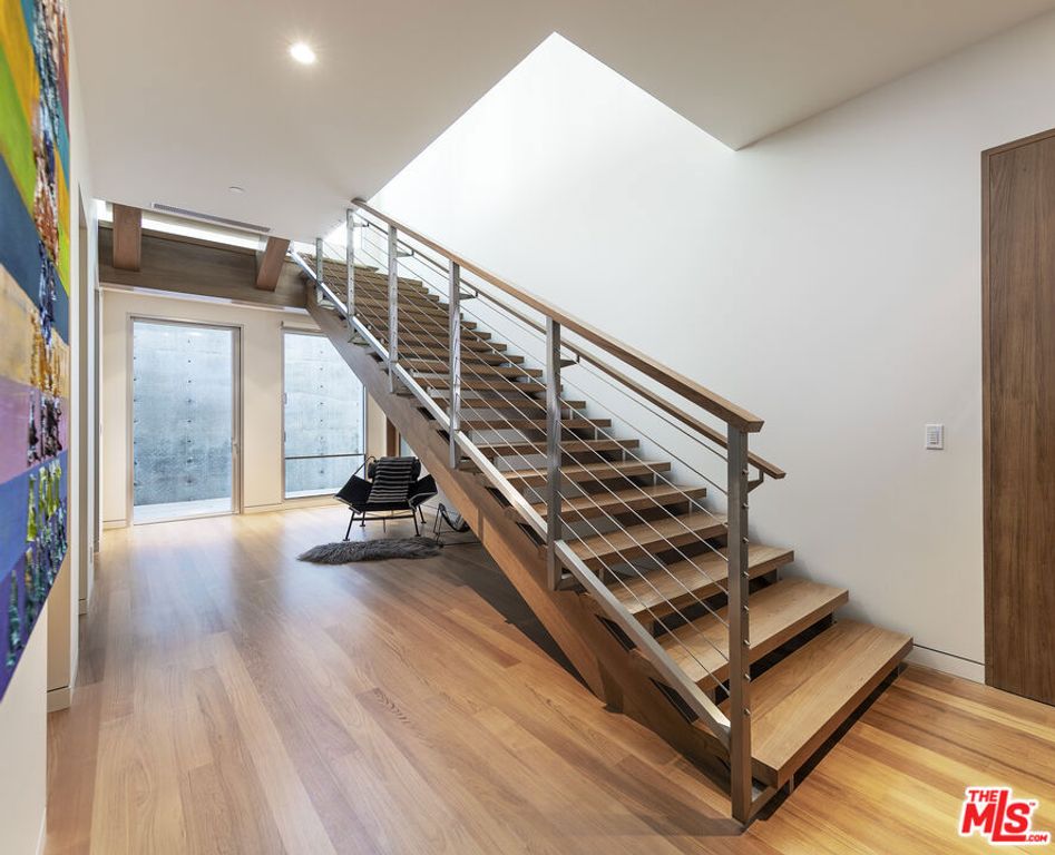 Image 17 of property listing at 24689 Pacific Coast Highway, Malibu, CA 90265