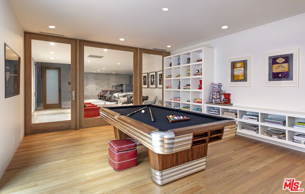 Image 19 of property listing at 24689 Pacific Coast Highway, Malibu, CA 90265