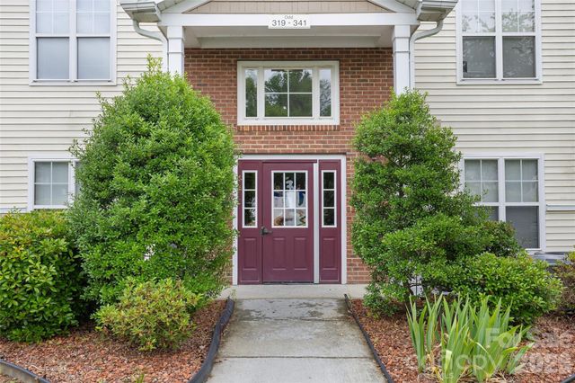 333 Westbend Drive, Charlotte, NC 28262