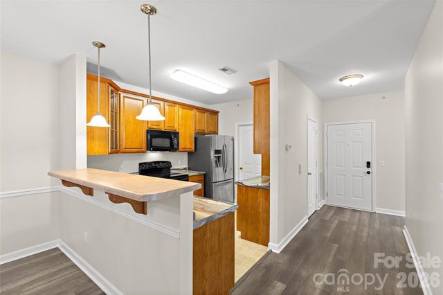 333 Westbend Drive, Charlotte, NC 28262