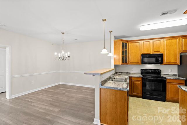 333 Westbend Drive, Charlotte, NC 28262