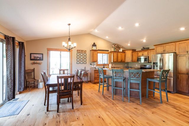 W7534 Sylvester ROAD, Holmen, WI 54636