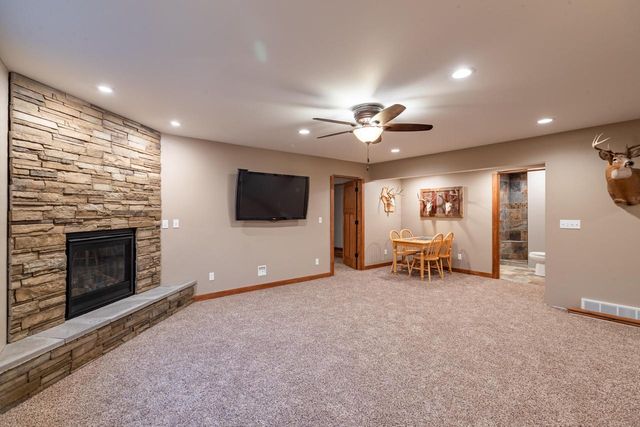 W7534 Sylvester ROAD, Holmen, WI 54636