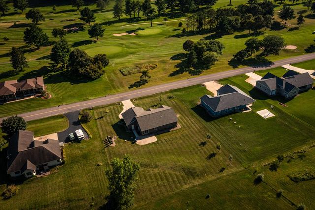 W7534 Sylvester ROAD, Holmen, WI 54636