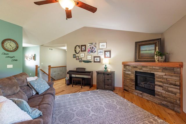 W7534 Sylvester ROAD, Holmen, WI 54636