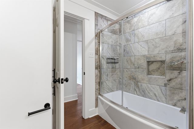 222 BARRETT ST, Bolivar, TN 38008