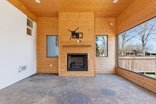 222 BARRETT ST, Bolivar, TN 38008