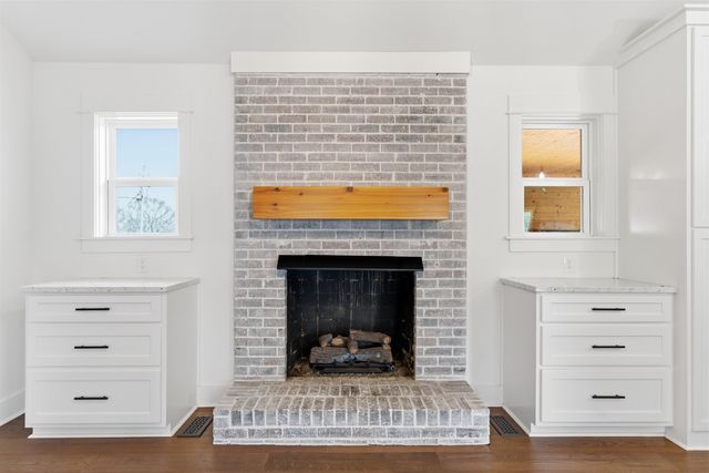 222 BARRETT ST, Bolivar, TN 38008