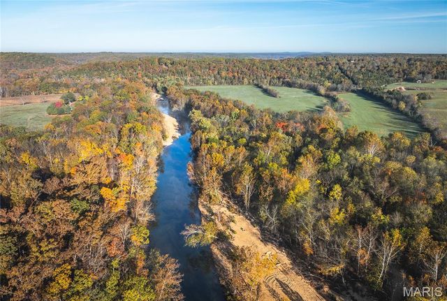 320 Cedar Ford Road, Steelville, MO 65565