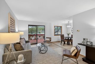 3250 Hill Ridge Drive 82, Eagan, MN 55121
