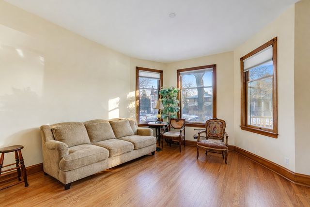 109 S Grove Avenue 1N, Oak Park, IL 60302