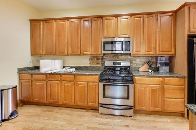 109 S Grove Avenue 1N, Oak Park, IL 60302