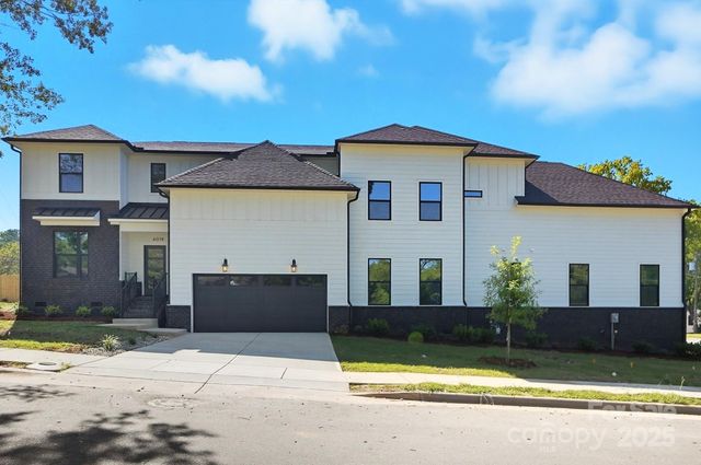 432 W Cama Street, Charlotte, NC 28217