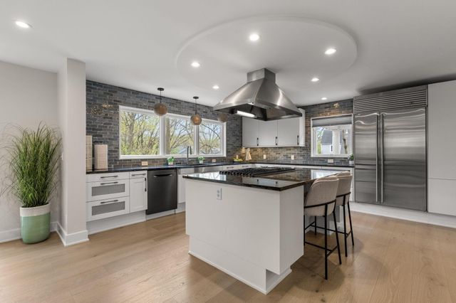 14801 Stone Road, Wayzata, MN 55391