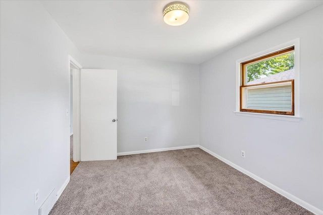 2415 Hyacinth Avenue, Janesville, WI 53545