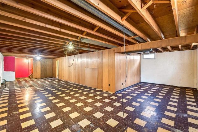 2415 Hyacinth Avenue, Janesville, WI 53545