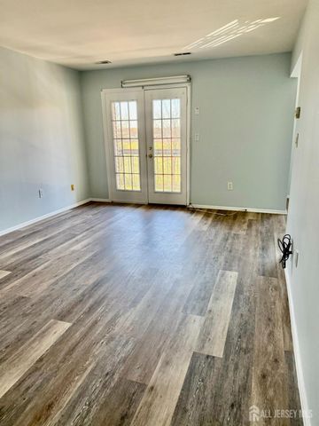 1610 greenhollow Drive, Iselin, NJ 08830