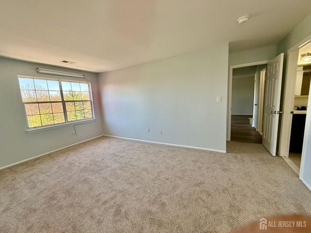 1610 greenhollow Drive, Iselin, NJ 08830