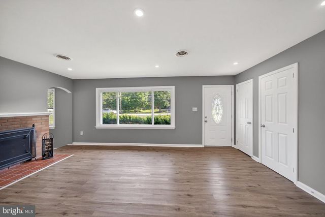 45448 MALLARD ST, Sterling, VA 20165
