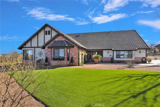 5205 Snow Line, Phelan, CA 92371