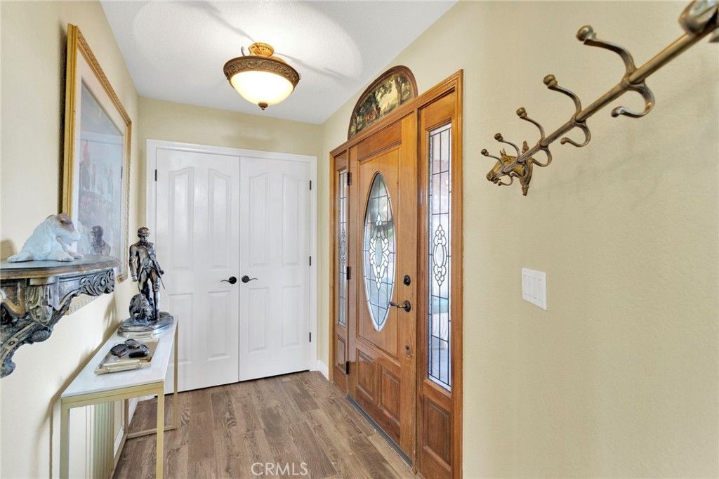 Image 10 of property listing at 5205 Snow Line, Phelan, CA 92371
