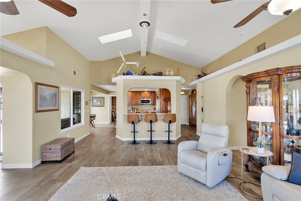 Image 15 of property listing at 5205 Snow Line, Phelan, CA 92371