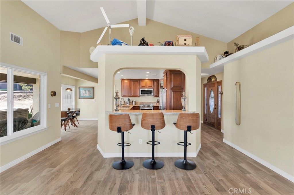 Image 17 of property listing at 5205 Snow Line, Phelan, CA 92371
