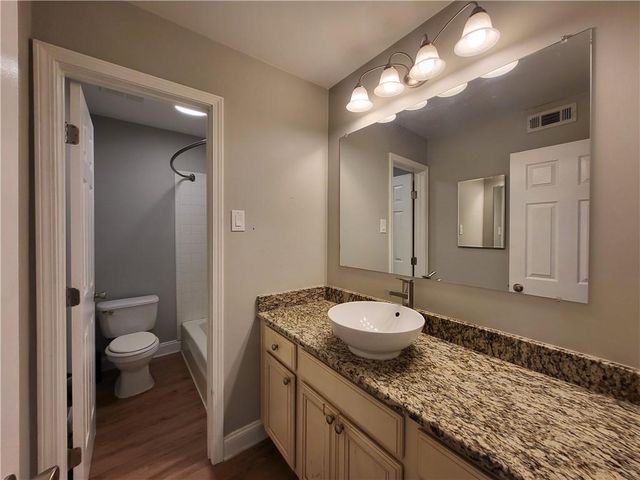 6980 Roswell Road C5, Atlanta, GA 30328