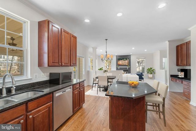 20811 FENWICK DR, Ashburn, VA 20147