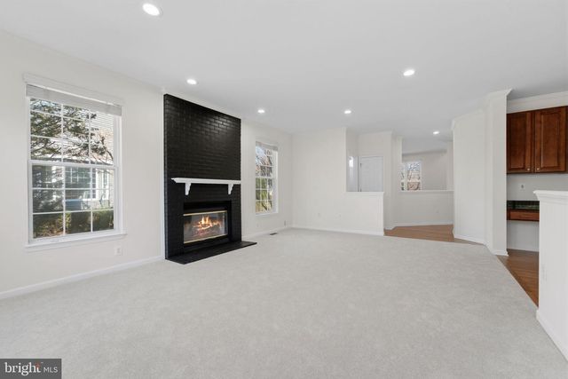 20811 FENWICK DR, Ashburn, VA 20147