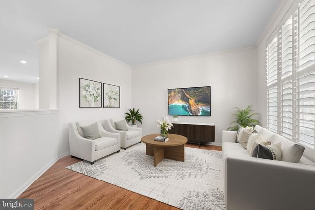 20811 FENWICK DR, Ashburn, VA 20147