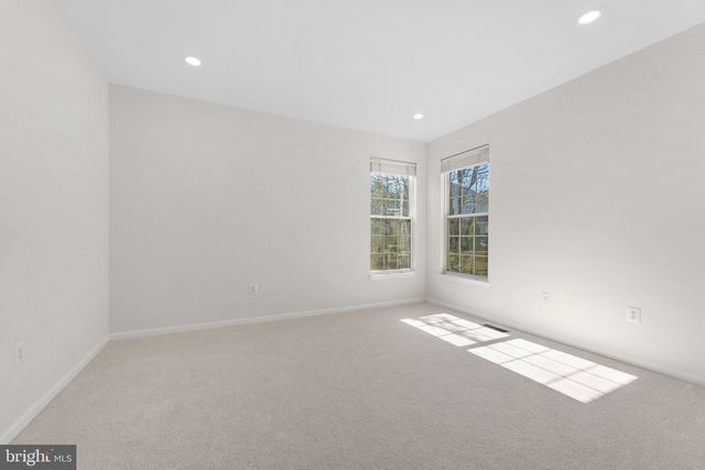 20811 FENWICK DR, Ashburn, VA 20147